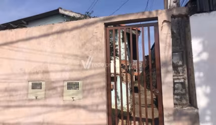 CASA COM EDÍCULA NO JD NOVO CAMPOS ELÍSEOS