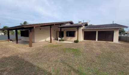 Casa em condomínio fechado com 3 quartos à venda na Central, 853, Noiva Do Mar, Xangri-Lá por R$ 630.000