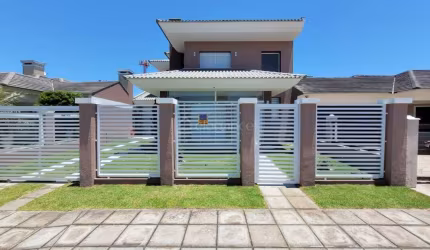 Casa em condomínio fechado com 6 quartos à venda na Das Camelias, 593, Noiva Do Mar, Xangri-Lá por R$ 1.350.000