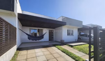 Casa com 2 quartos à venda na Rua Estrela, 352, Remanso, Xangri-Lá por R$ 598.000