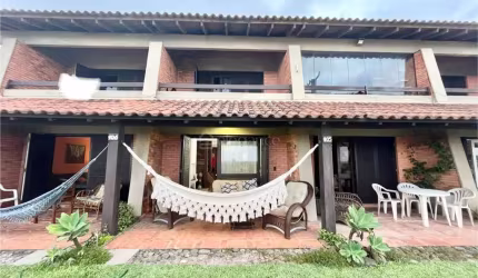 Casa em condomínio fechado com 2 quartos à venda na Beira Mar, 9, Centro, Xangri-Lá por R$ 620.000