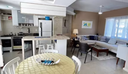 Casa em condomínio fechado com 2 quartos à venda na Rua Rio Carreiro, 855, Centro, Xangri-Lá por R$ 590.000