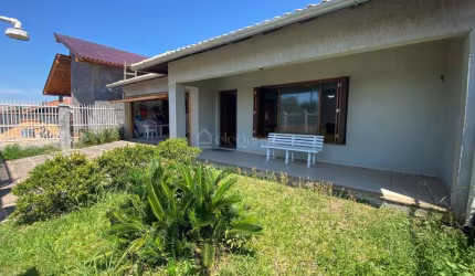 Casa com 4 quartos à venda na Rua Rio Forqueta, 431, Centro, Xangri-Lá por R$ 800.000
