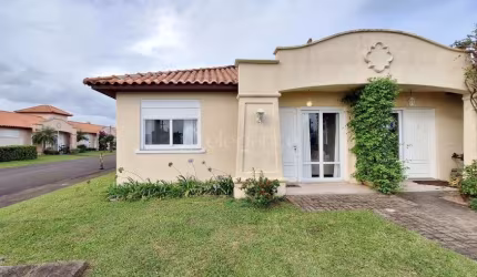 Casa em condomínio fechado com 3 quartos à venda na Central, 1001, Noiva Do Mar, Xangri-Lá por R$ 790.000