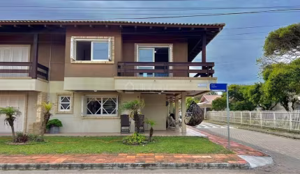 Casa em condomínio fechado com 3 quartos à venda na Marfim, 85, Rainha do Mar, Xangri-Lá por R$ 480.000