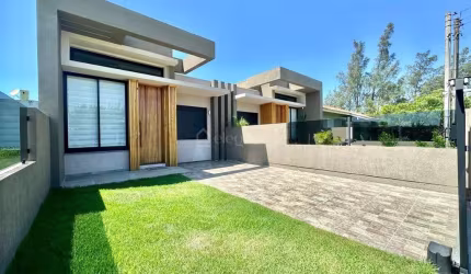 Casa em condomínio fechado com 3 quartos à venda na Avenida Interbalneários, 2856, Noiva Do Mar, Xangri-Lá por R$ 550.000