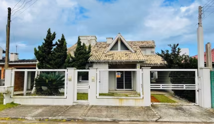 Casa com 5 quartos à venda na Rua Das Azaléias, 788, Noiva Do Mar, Xangri-Lá por R$ 1.100.000