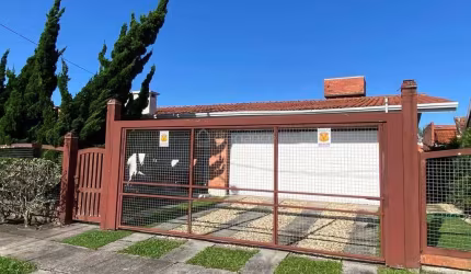 Casa com 3 quartos à venda na Guatapí, 98, Atlântida, Xangri-Lá por R$ 1.500.000