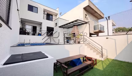 Casa à Venda em Atibaia/SP