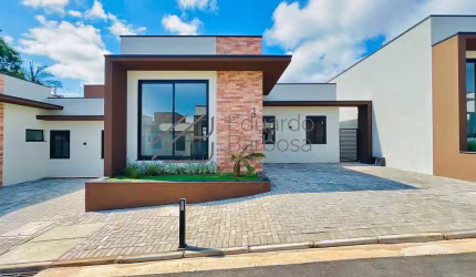 VR 120 - Casa em Condomínio Fechado - Atibaia/SP
