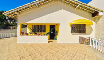 Casa à Venda em Mairiporã/SP