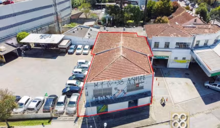 Loja - R Coronel Agostinho Macedo, 174 - Centro Cívico - Curitiba PR