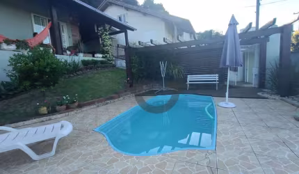 Casa com 2 dormitórios(suíte) e piscina à venda, 164 m² por R$ 605.000 - Renascença - Santa Cruz do Sul/RS
