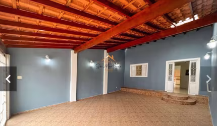 Imperdível Casa à Venda em Jundiaí-SP, Jardim Esplanada: 2 Quartos, 2 Salas, 1 Banheiro, 2 Vagas de Garagem, 127m².