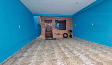 Imperdível: Casa à venda ou locação na Vila Santa Terezinha, Várzea Paulista-SP, com 3 quartos, 2 salas, 2 banheiros, 4 vagas e 222,62m².