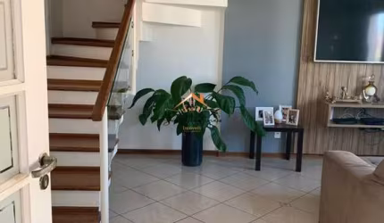 Casa em Condomínio à Venda em Jundiaí-SP, Bairro Caxambu: 3 Quartos, 1 Suíte, 2 Salas, 2 Banheiros, 2 Vagas, 96m²