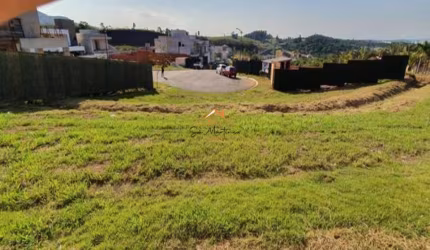 Terreno à venda na Rua Nivrigildo das Neves, 605, Residencial Village das Flores, Jundiaí por R$ 900.000