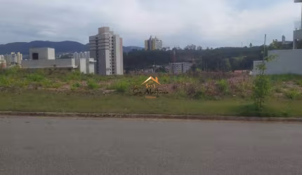 Terreno à venda na Avenida Alberto Rodrigues de Oliveira, s/n, Jardim Florestal, Jundiaí por R$ 895.000