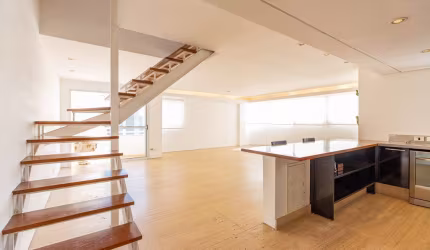 Versátil triplex para venda com 2 quartos, sendo 2 suítes, 182.21m²