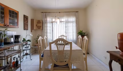 Sensacional sobrado para venda com 4 quartos, sendo 1 suíte, 205m²