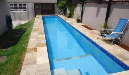 Deslumbrante sobrado para venda com 4 quartos, sendo 4 suítes, 220m²