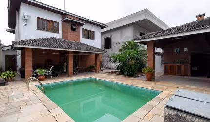 Casa no condomínio Condomínio Residencial Morada Das Flores para venda com 4 quartos, sendo 2 suítes, 268m²