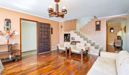 Excelente sobrado para venda com 3 quartos, sendo 1 suíte, 173m²