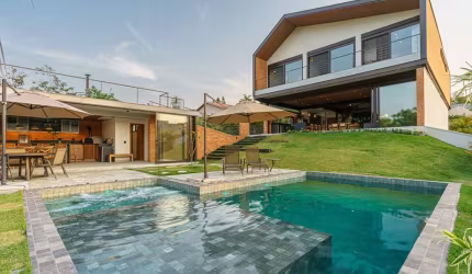 Casa no condomínio Residencial Recanto Das Palmas para venda com 4 quartos, sendo 4 suítes, 622m²