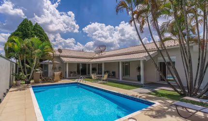 Casa no condomínio Condomínio Marambaia para venda com 4 quartos, sendo 3 suítes, 270m²
