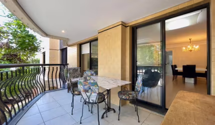 Agradável apartamento tipo para venda com 4 quartos, sendo 3 suítes, 145m²