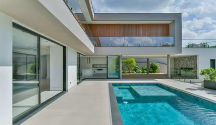 Casa no condomínio Genesis Il para venda com 4 quartos, sendo 4 suítes, 546m²
