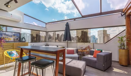 Funcional cobertura para venda com 4 quartos, sendo 2 suítes, 180m²