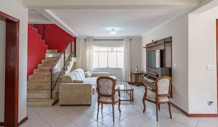 Casa no condomínio Residencial Itatiba Country Club para venda com 5 quartos, sendo 1 suíte, 350m²