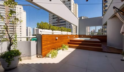 Agradável cobertura para venda com 4 quartos, sendo 3 suítes, 255m²