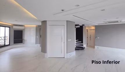 Versátil cobertura para venda com 4 quartos, sendo 2 suítes, 440m²