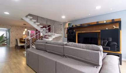 Atraente casa tipo para venda com 3 quartos, sendo 3 suítes, 254m²