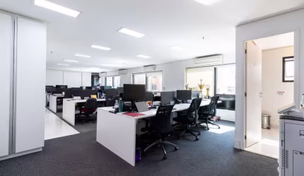Espetacular conjunto comercial para venda e locação, 240m²