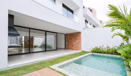 Casa no condomínio Vila Luni para venda com 3 quartos, sendo 3 suítes, 331m²