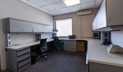Elegante conjunto comercial para venda e locação, 84m²