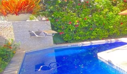Vendo Casa 4/4 Guarajuba  - 50 metros da Praia