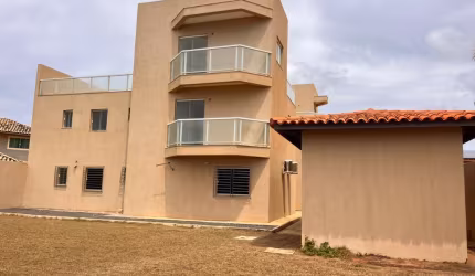 Vendo 2/4 Super espaçoso - Ipitanga