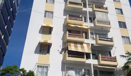 Vendo espaçoso apartamento 2/4