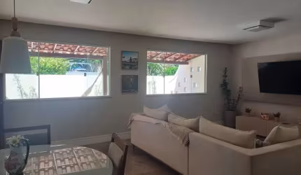 Alugo Linda Casa na Av Priscila Dutra