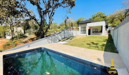 Casa Nova com 3 dormitórios à venda, 135 m² por R$ 699.000 - Pedra Vermelha - Mairiporã/SP