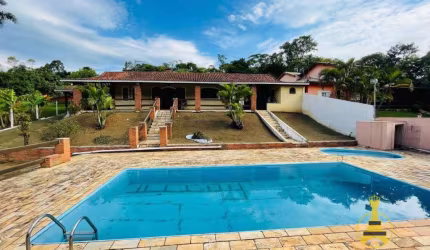 Chácara com 3 dormitórios para alugar, 2500 m² por R$ 4.800/mês - Pedra Vermelha - Mairiporã/SP