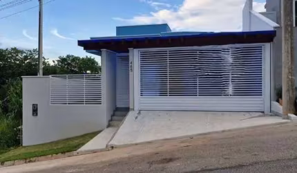 Casa com 2 dormitórios à venda, 92 m² por R$ 740.000 - Capuava - Piracaia/SP