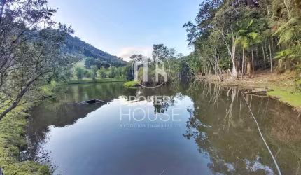 Fazenda Entre Parques Naturais à venda, com 21 alqueires com casa sede, casa de hospedes e casa de