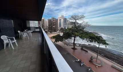 Apartamento à venda no Centro de Guarapari-ES: 4 quartos, 2 suítes, 2 salas, 4 banheiros, 2 vagas de garagem, 290m².