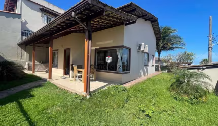 Imperdível! Casa à venda em Guarapari-ES, bairro Sol Nascente: 3 quartos, 1 suíte, 1 sala, 2 banheiros, 2 vagas, 120m².