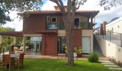 Casa à Venda com 6 Suítes em Pedra Azul - Domingos Martins-ES